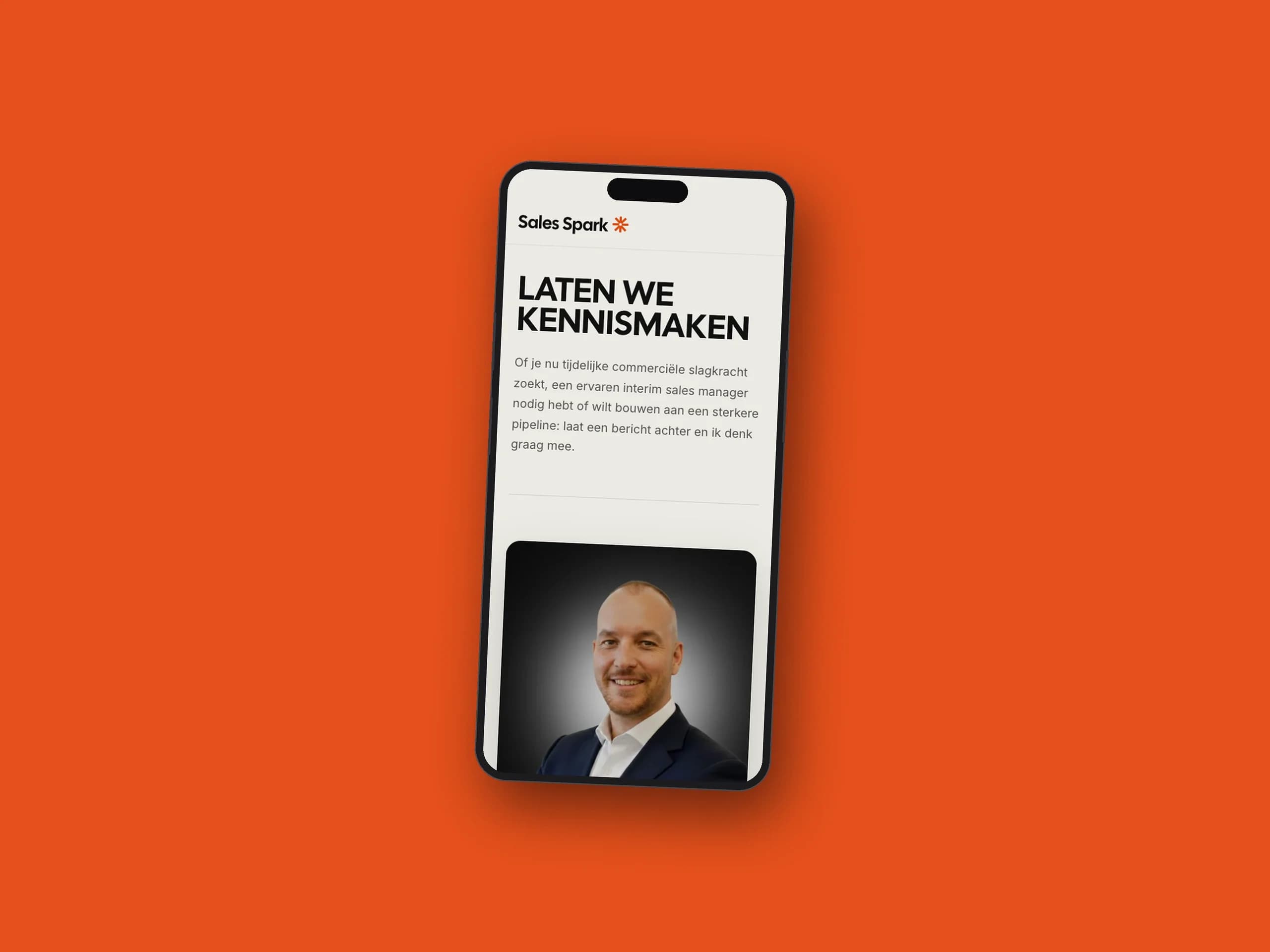 De contactpagina van Sales Spark op een telefoon
